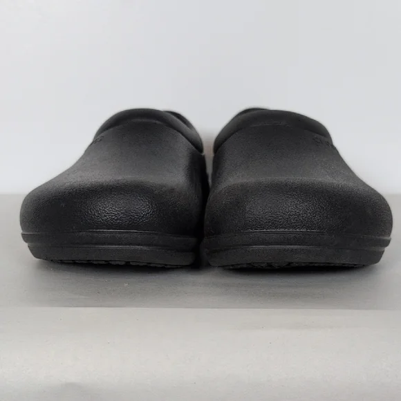 Crocs LiteRide Clogs - Picture 2 of 13